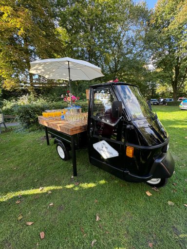 Fotobox mieten Champagnerwall Audiogästebuch Eventape Event Ape Piaggio Eventverleih Hochzeitsverleih Münster Coesfeld Steinfurt Warendorf
