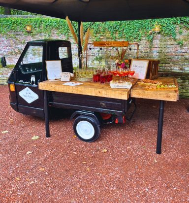 Fotobox mieten Champagnerwall Audiogästebuch Eventape Event Ape Piaggio Eventverleih Hochzeitsverleih Münster Coesfeld Steinfurt Warendorf