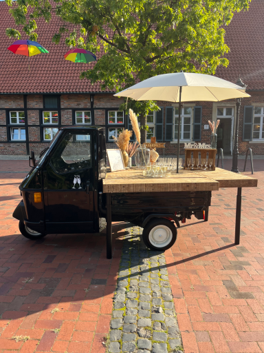 Fotobox mieten Champagnerwall Audiogästebuch Eventape Event Ape Piaggio Eventverleih Hochzeitsverleih Münster Coesfeld Steinfurt Warendorf